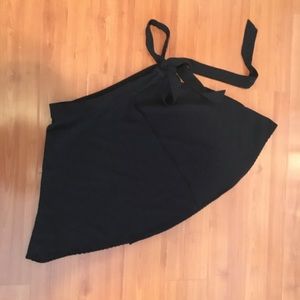 American Apparel Crepe Demi Wrap Skirt, Size M/L